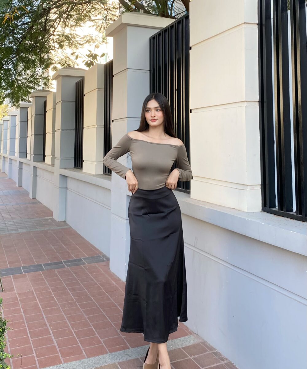 Stitch satin skirt