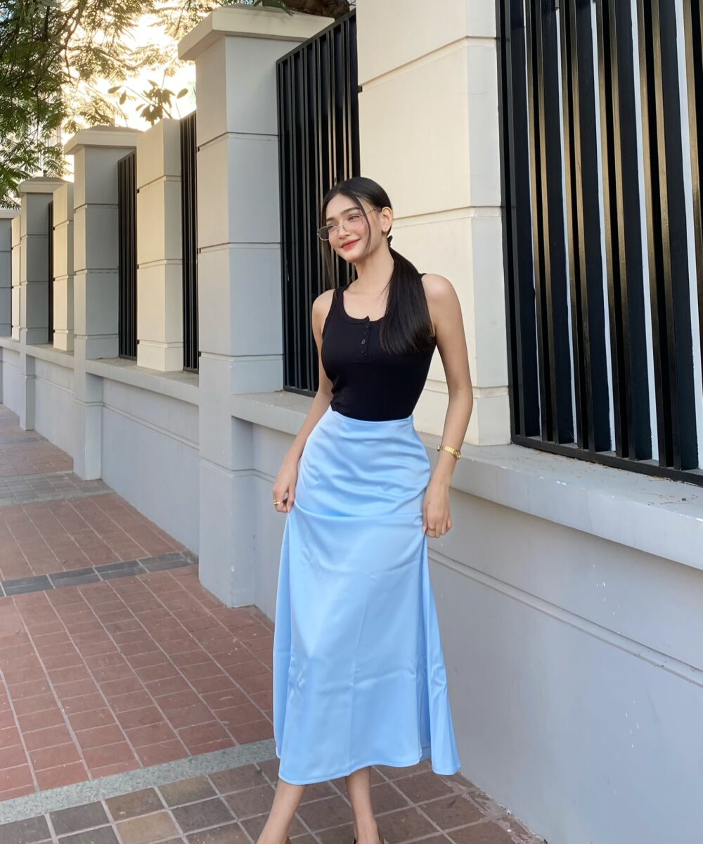 Stitch satin skirt - Image 5