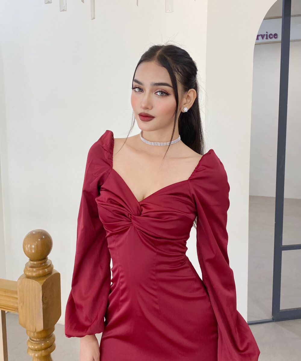 Curvea Dress