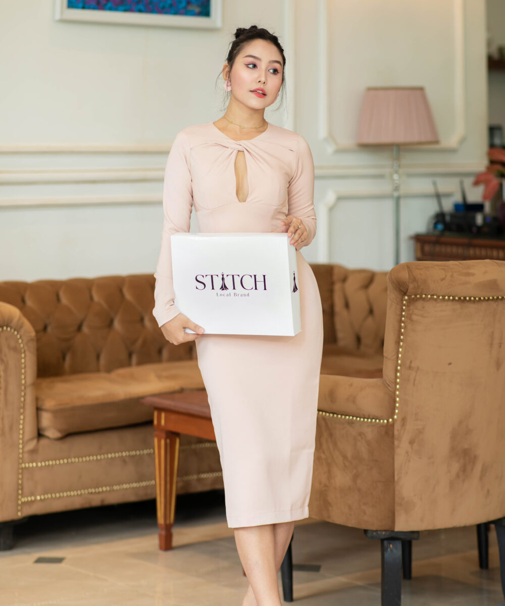 Cut-out Neck Midi Dress - Image 8